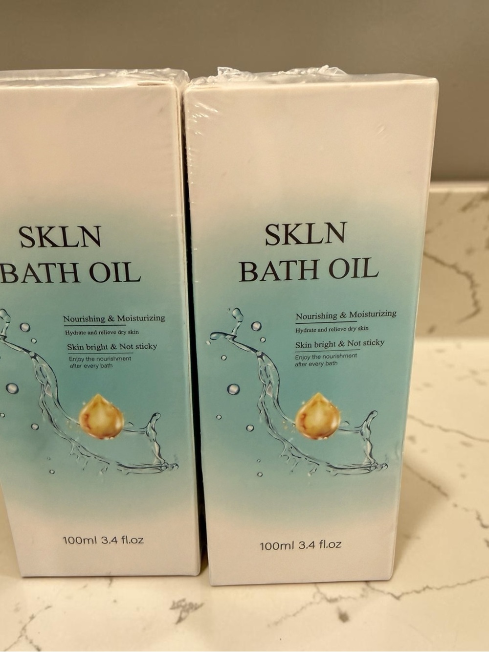 Nourishing Bath Oil - Aqua White